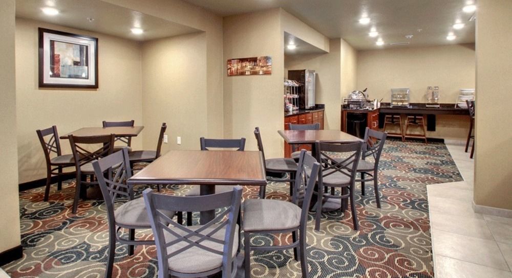Hotel Cobblestone Inn&suites - 3*