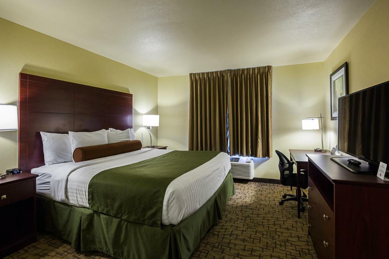 Cobblestone Inn&suites - Hotel 3*