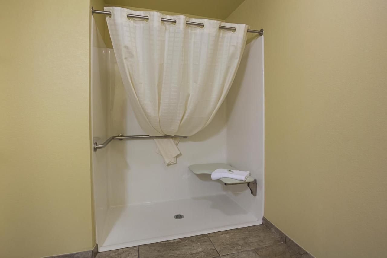 Hotel Cobblestone Inn&suites -