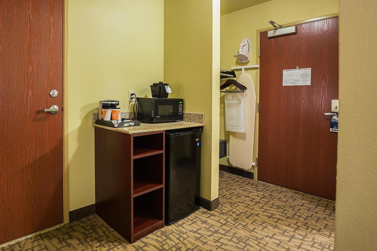 Cobblestone Inn&suites - Hotel Altamont