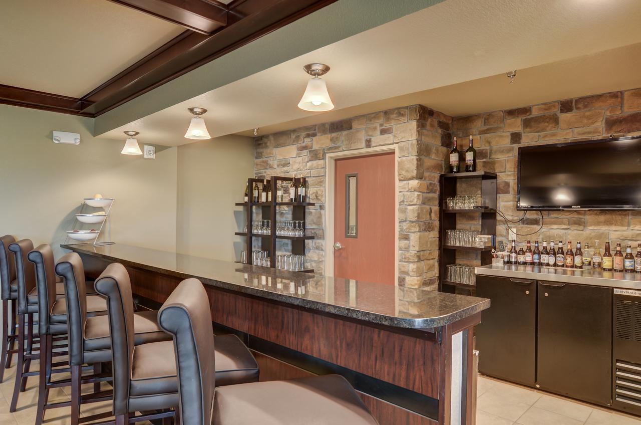 Cobblestone & - Hotel 3*